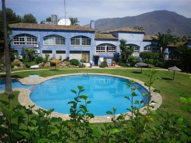 Estrella Del Mar Villa Естепона Екстериор снимка