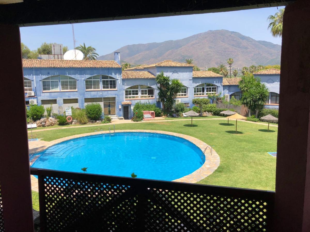 Estrella Del Mar Villa Естепона Екстериор снимка